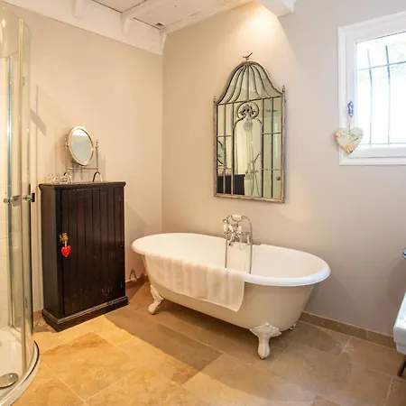 Marelle- Stunning With Pool Near Pezenas * Neffies