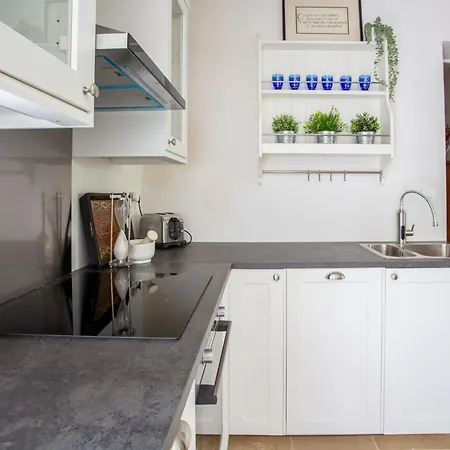 Marelle- Stunning With Pool Near Pezenas Vila