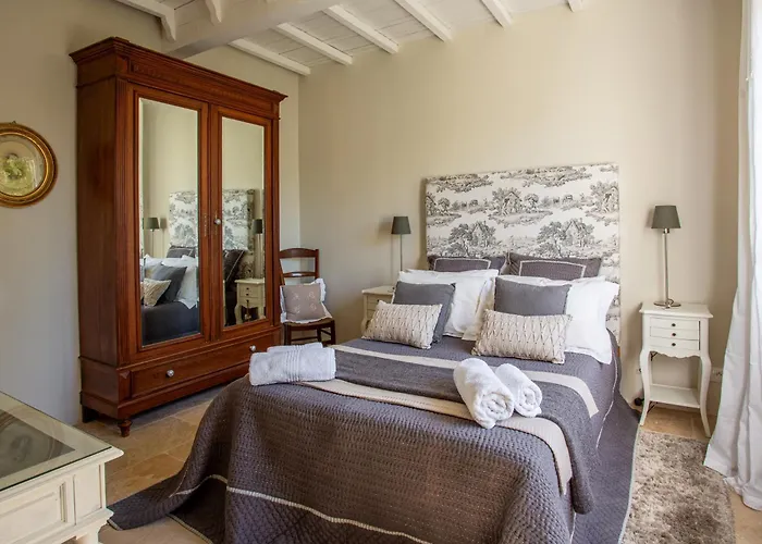 Marelle- Stunning With Pool Near Pezenas Villa